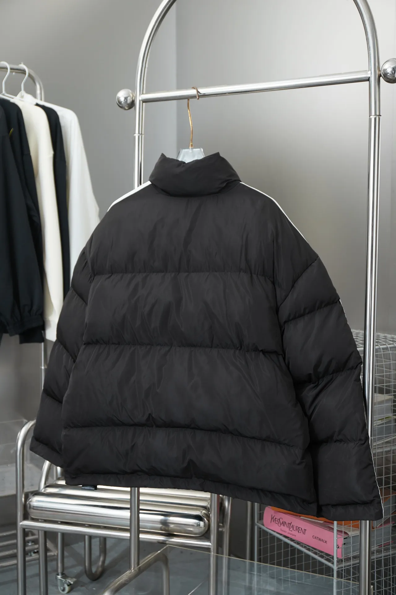 𝘽𝘼𝙇𝙀𝙉𝘾𝙄𝘼𝙂𝘼 BLCG × AD · 、 · 4 · · 330 · 500 · · · ➕ · · · · logo · logo · ：Black Size：46/48/50/52